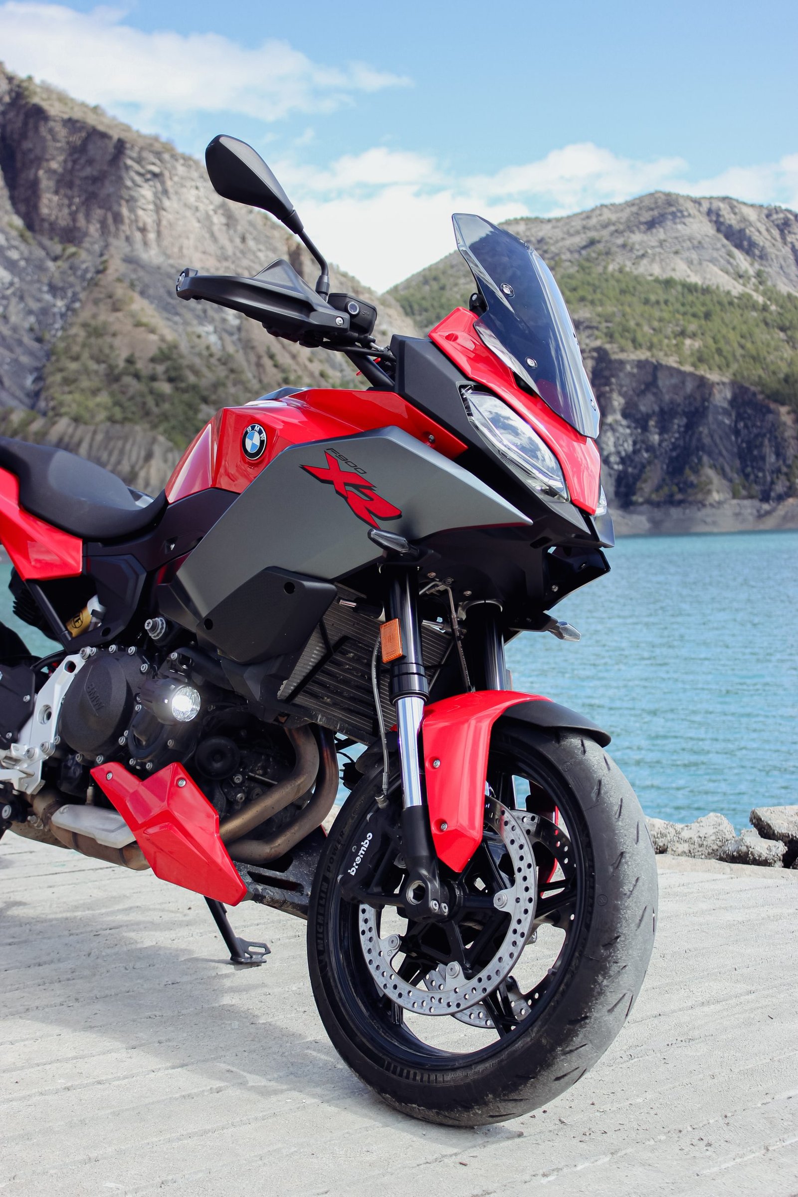 BMW Motorrad – F900 XR 2025